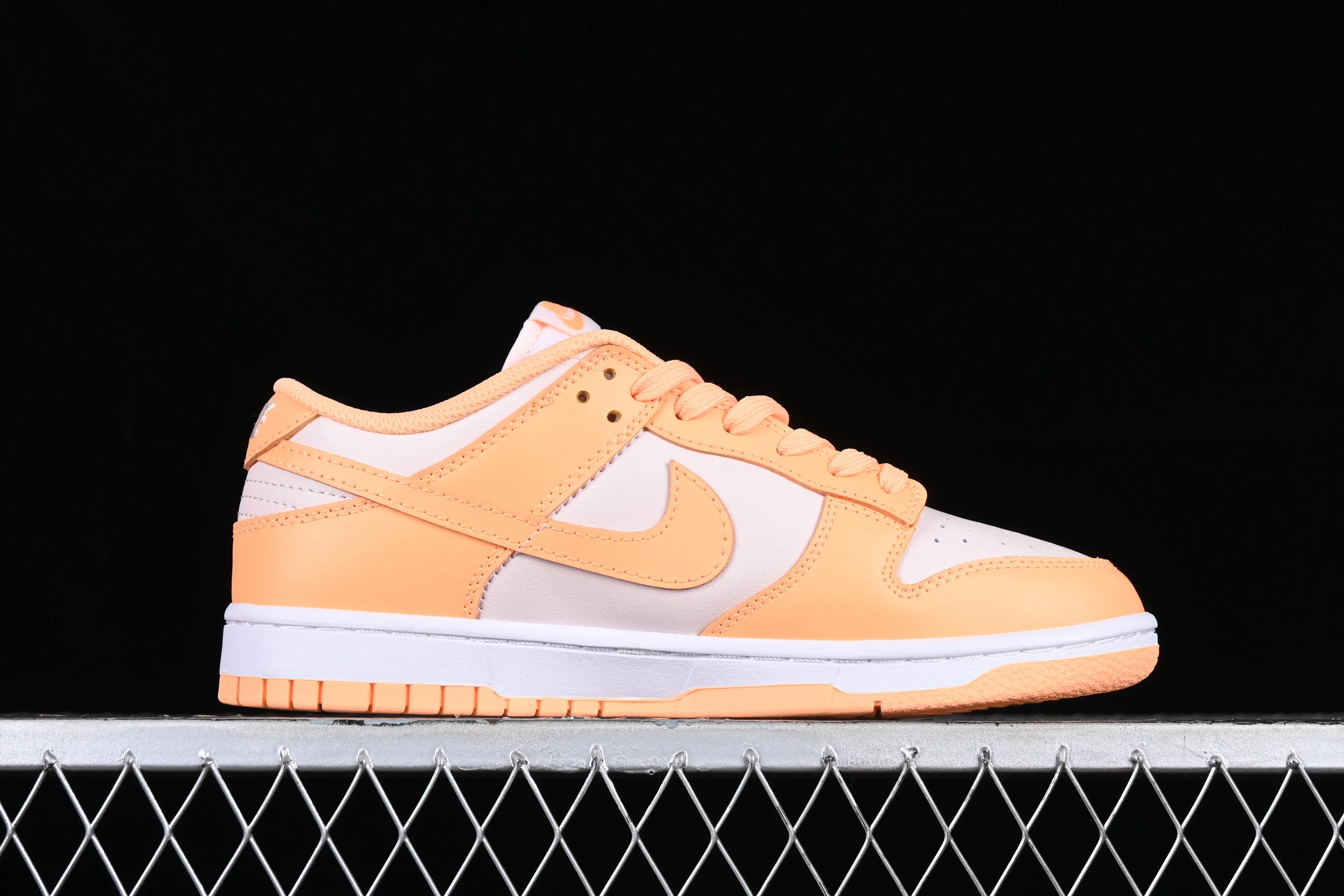 All categories Nk SB Dunk series Nk SB Dunk Low low-top sneakers N version Nk SB Dunk Low orange SB low-top sports and leisure sneakers DD1503-801